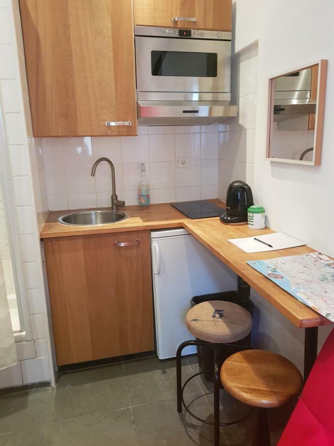 Studette En Plein Coeur Du Vieux Appartement